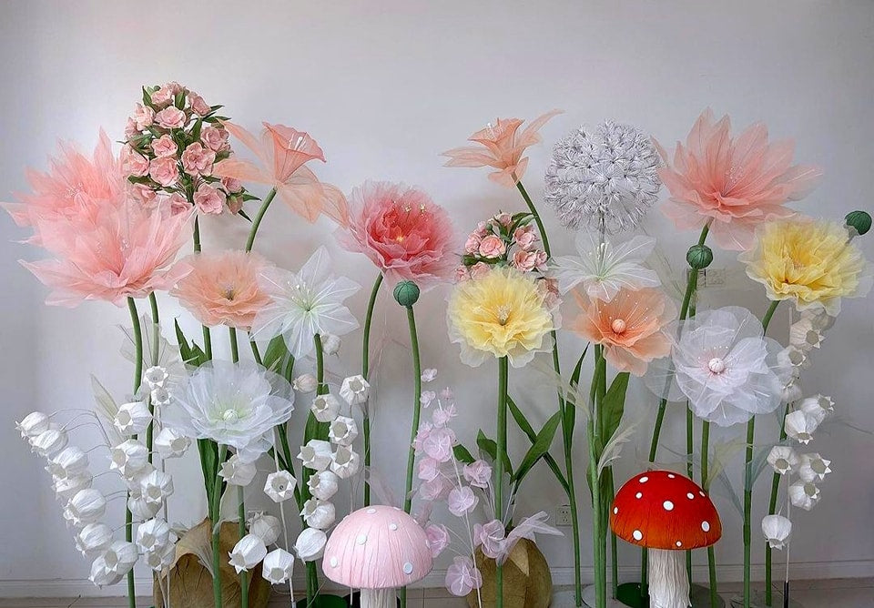 Giant flower – Rosy Events Hire