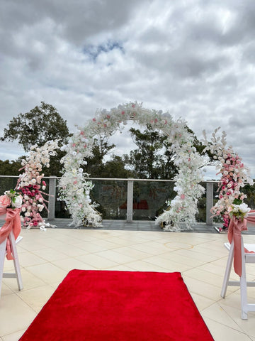 2.4 round arch with fully white flowers