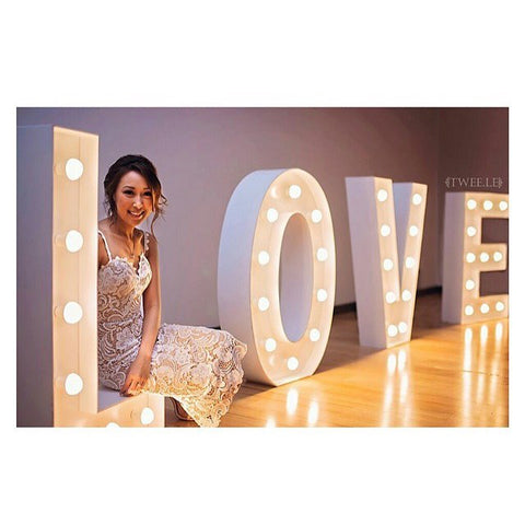 3.5 ft light up LOVE sign