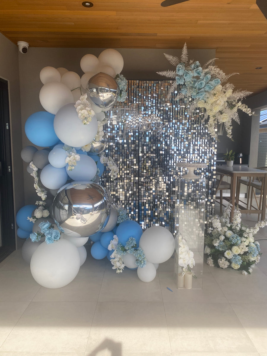 White & blue flowers arrangement – Rosy Events Hire