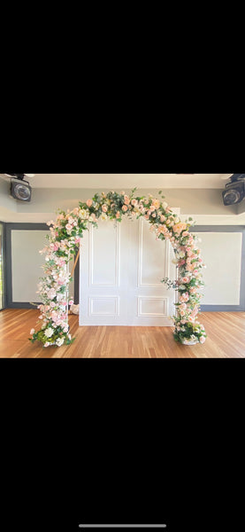 Full floral curve arch