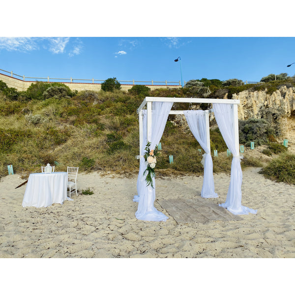 White wooden arbour  ( 4 posts)